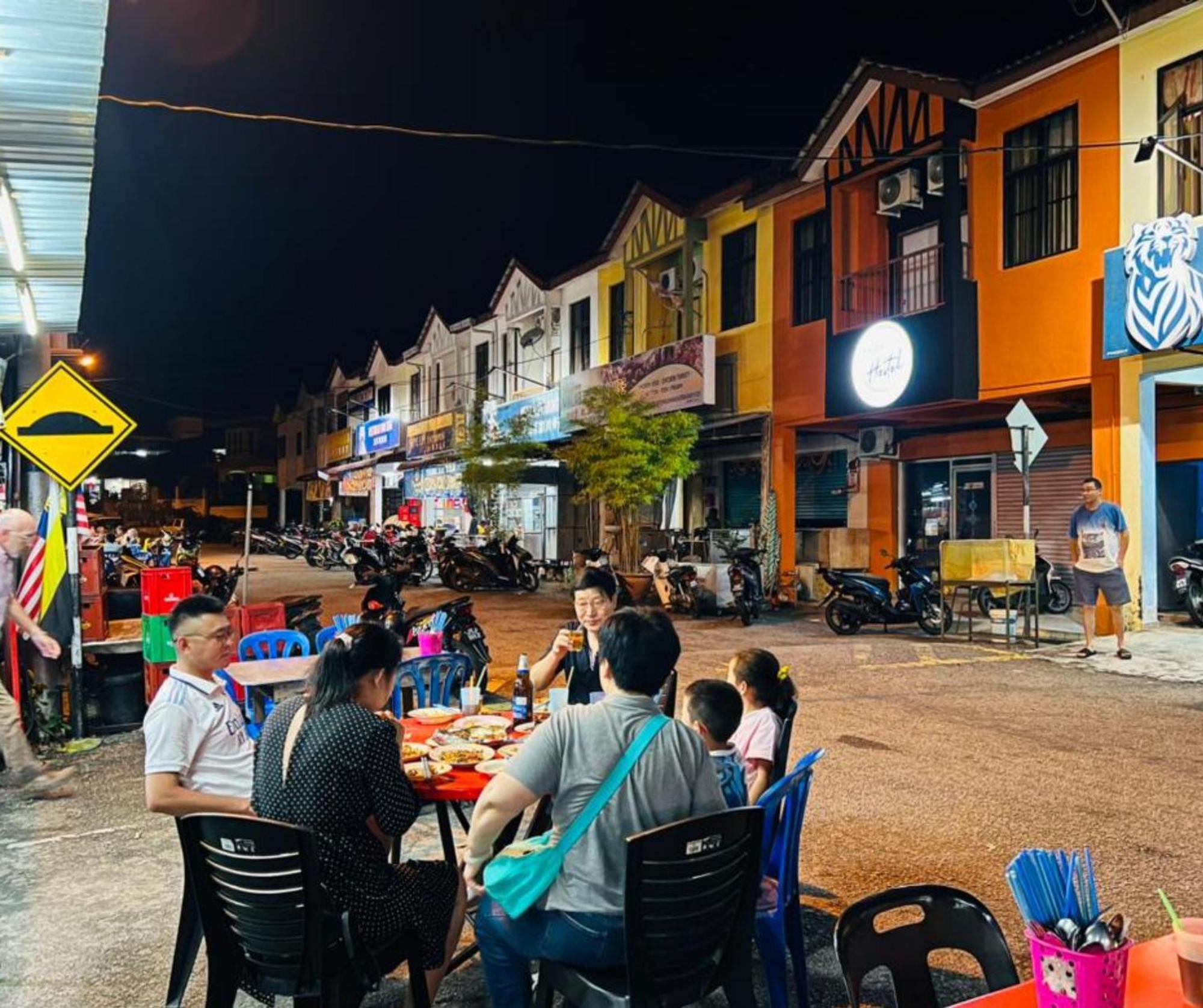Shoplot Hostel Pangkor 卡庞帕斯班伽克 外观 照片