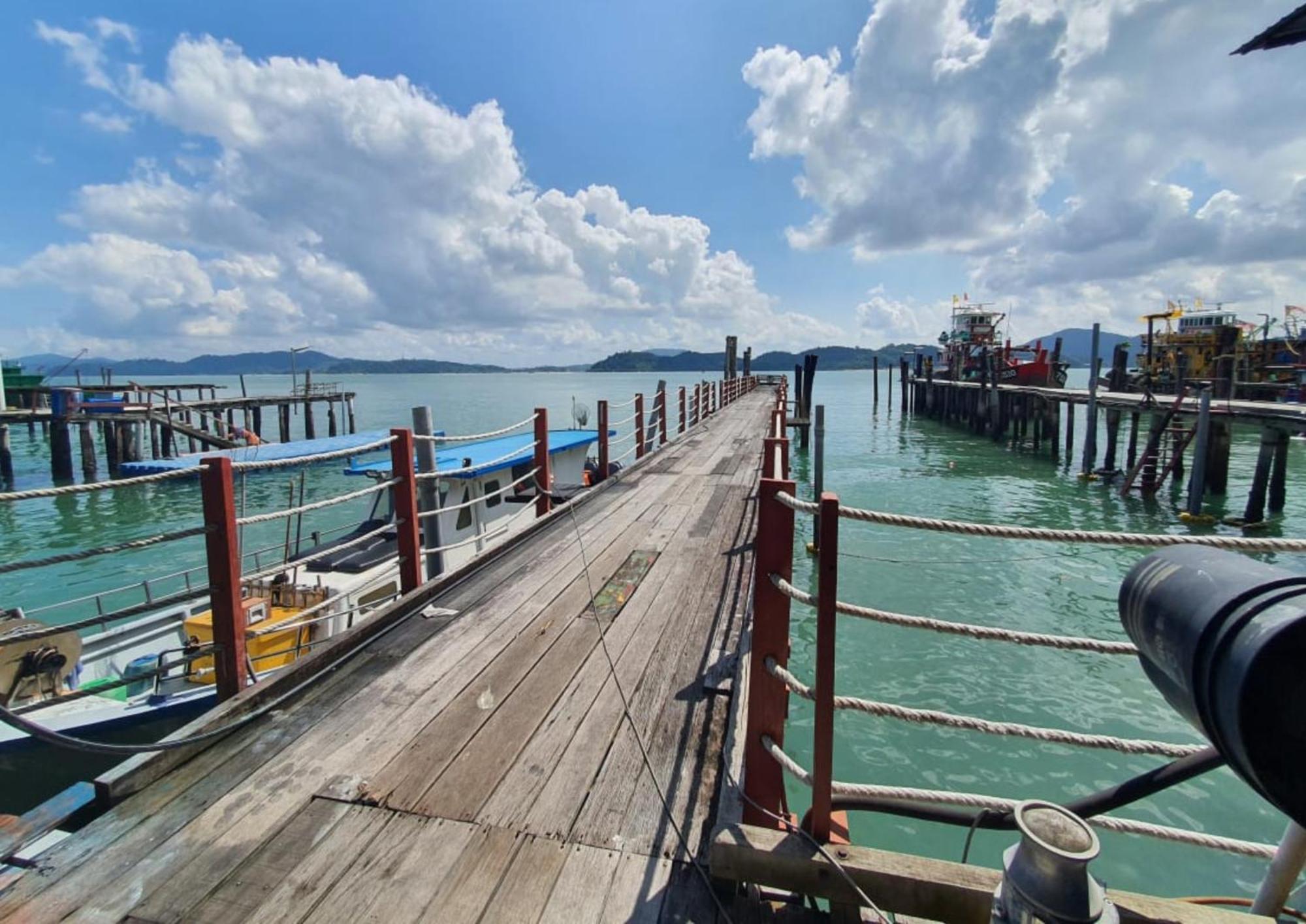 Shoplot Hostel Pangkor 卡庞帕斯班伽克 外观 照片
